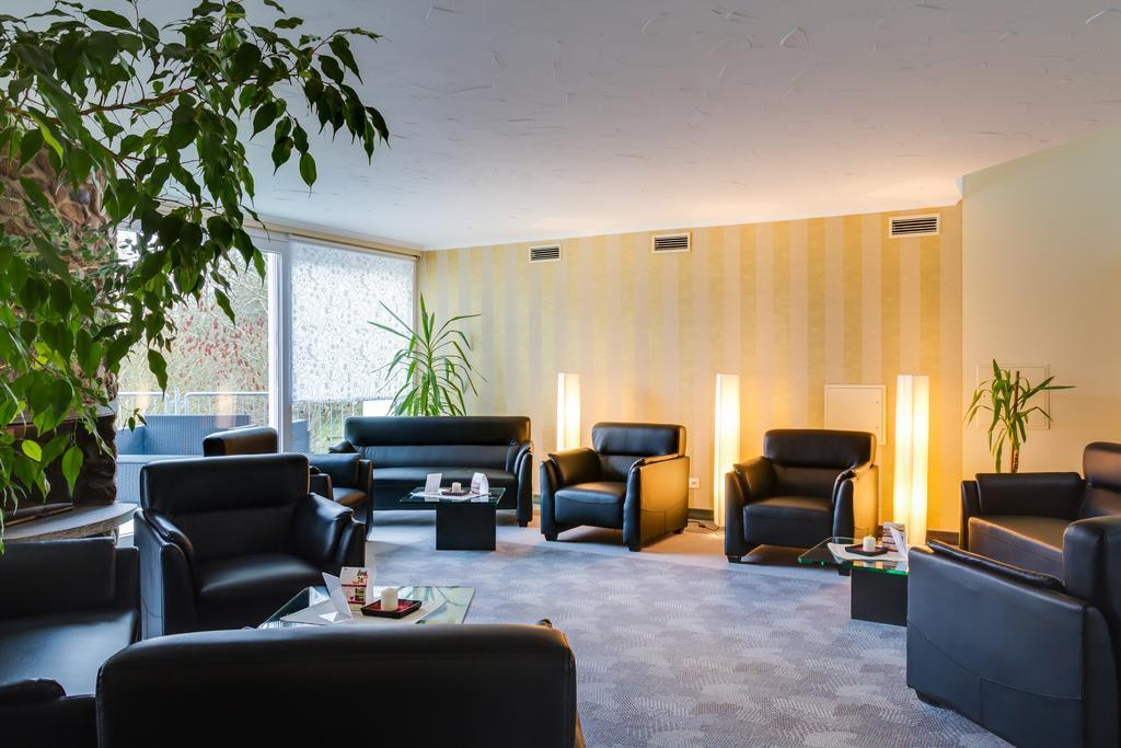 Seehotel Luisenhof Falkenhagen  Exterior photo